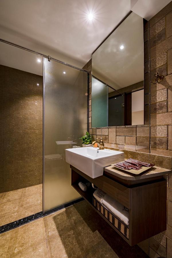 Sunflower Luxury Hotel โฮจิมินห์ซิตี้ ภายนอก รูปภาพ
