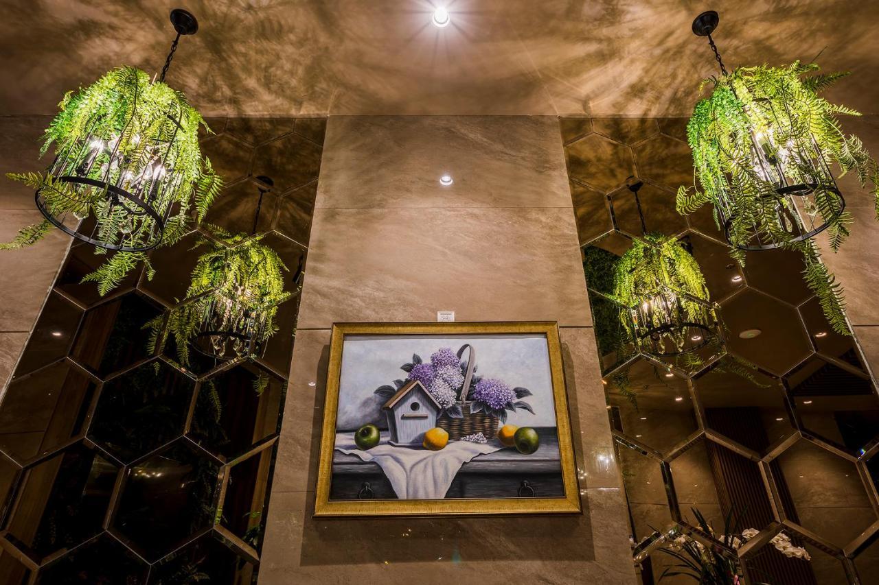 Sunflower Luxury Hotel โฮจิมินห์ซิตี้ ภายนอก รูปภาพ