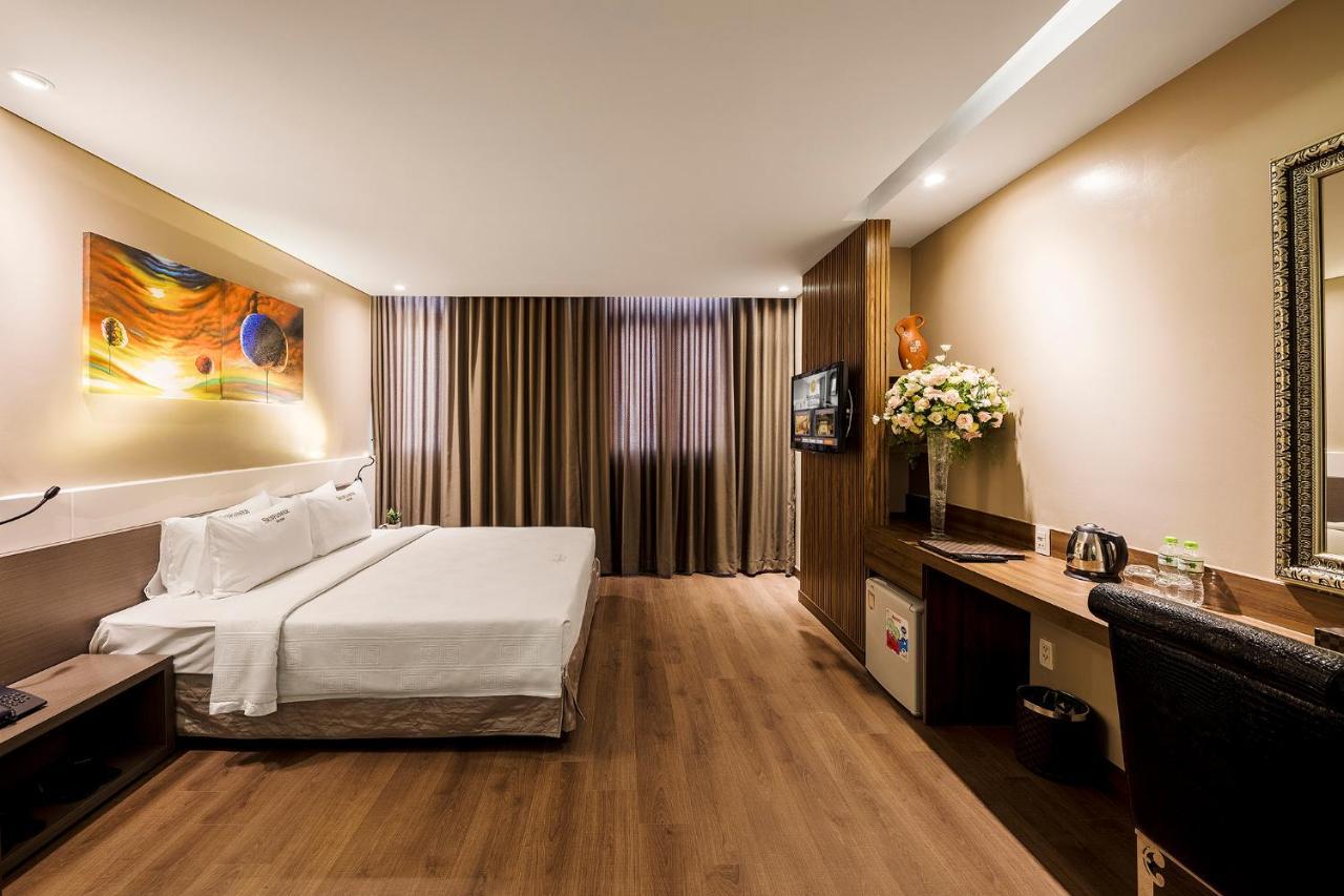 Sunflower Luxury Hotel โฮจิมินห์ซิตี้ ภายนอก รูปภาพ